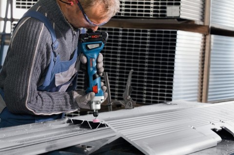 SZLIFIERKA PROSTA AKUMULATOROWA GGS 18V-20 0*AH