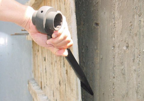 DWUSTRONNY KLUCZ NASADKOWY Z GRZECHOTKĄ 30*32MM, DŁ. 402MM