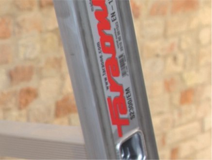 DRABINA TRZYELEMENTOWA 3X15 SZCZEBLI ST450/3N