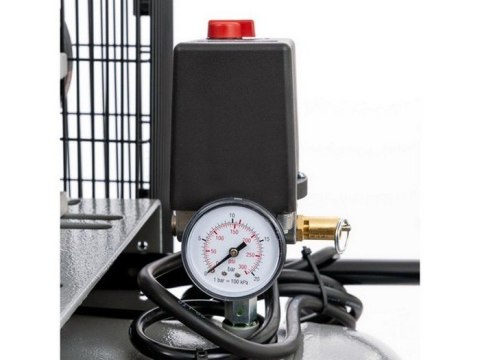 KOMPRESOR TŁOKOWY HK 700-150 PRO